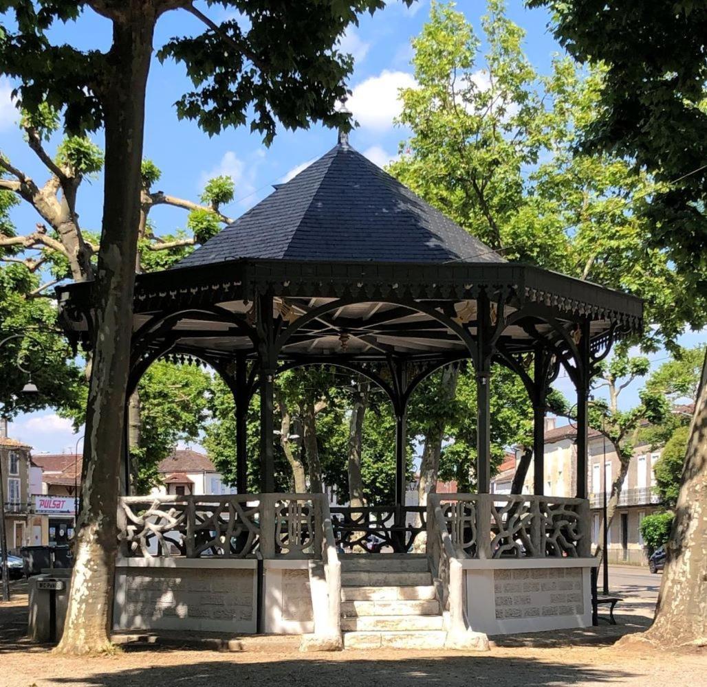 Lavardac - Maison De Village Gascogne Landes 외부 사진